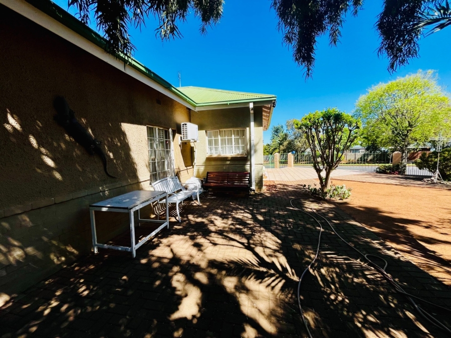 3 Bedroom Property for Sale in Dan Pienaar Free State